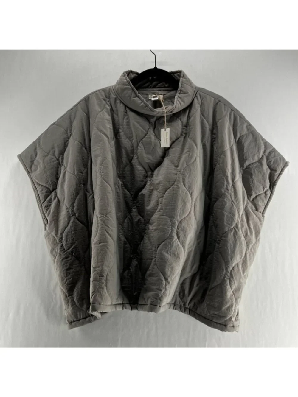 World Market Quilted Fleece Cowl Neck Poncho Womens One Size Oversized Boxy Gray - Picture 2 of 13